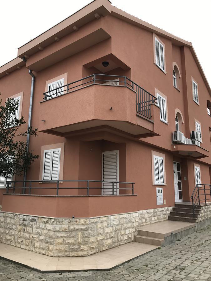 Apartments Juran Sukosan Ngoại thất bức ảnh