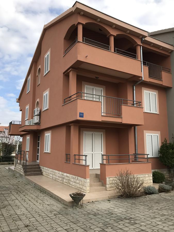 Apartments Juran Sukosan Ngoại thất bức ảnh